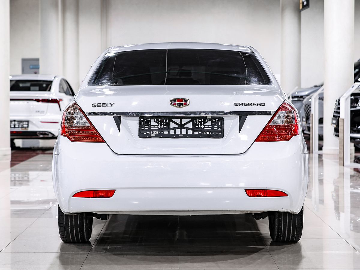 Geely Emgrand EC7