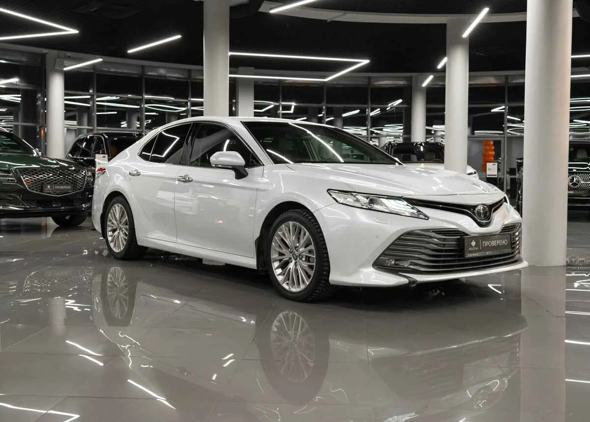 Toyota Camry, 2020