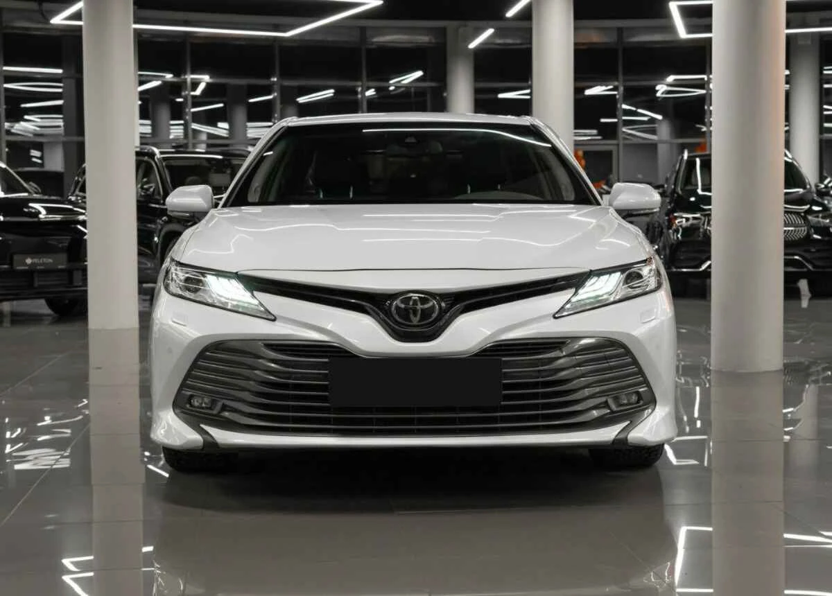 Toyota Camry, 2020